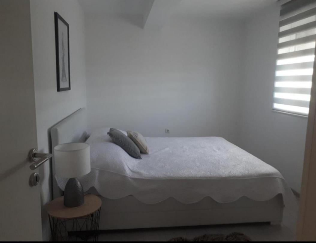Apartmani Nikola Τρογκίρ Εξωτερικό φωτογραφία