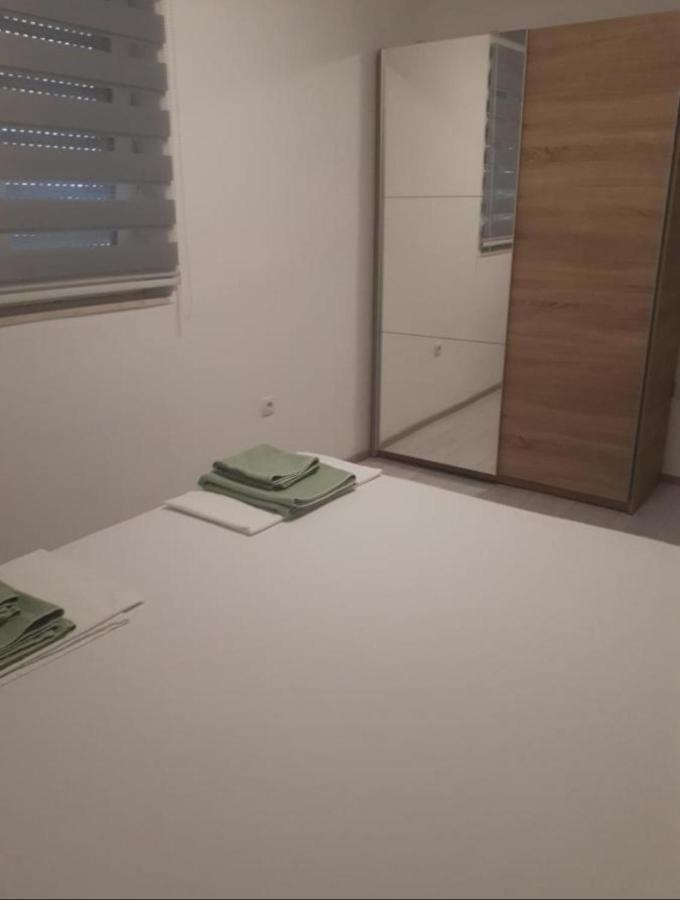 Apartmani Nikola Τρογκίρ Εξωτερικό φωτογραφία