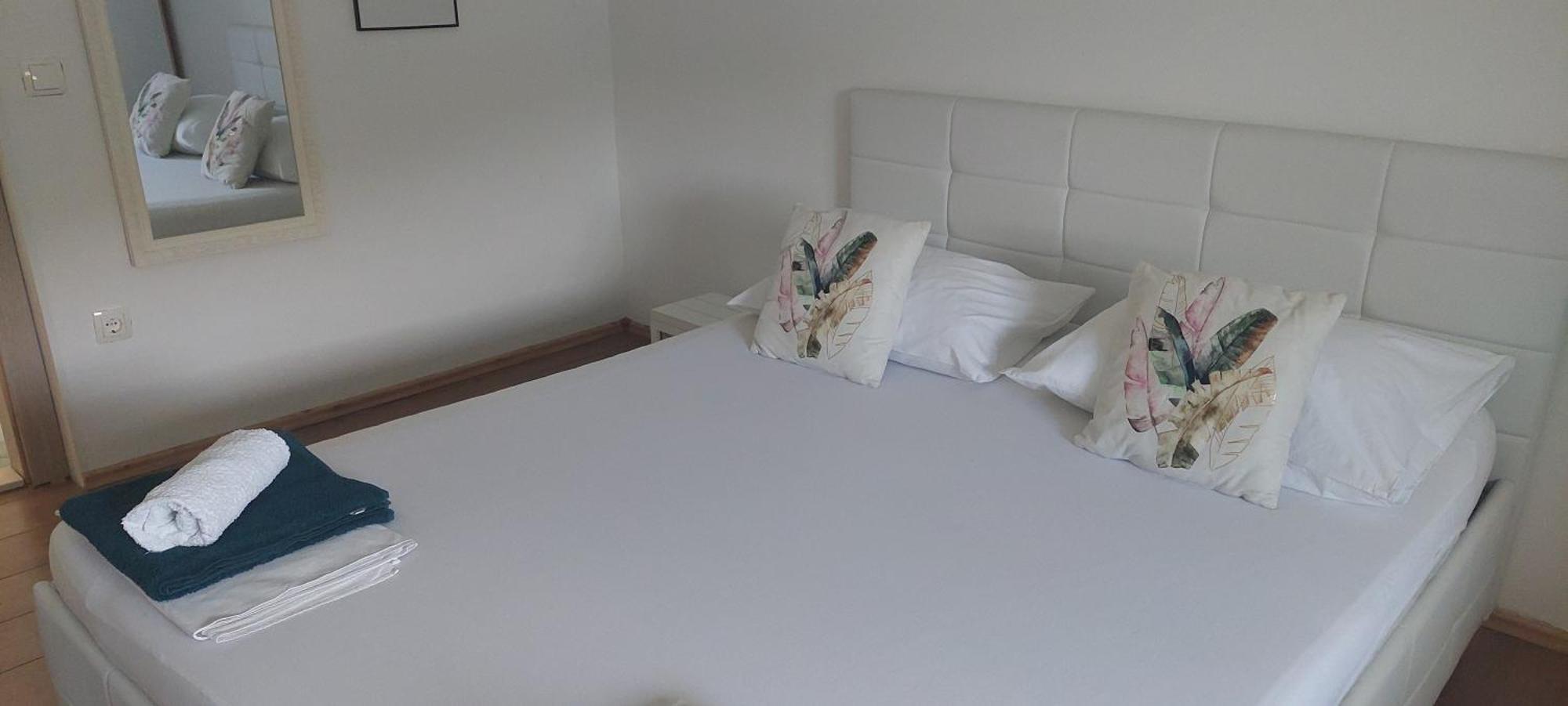 Apartmani Nikola Τρογκίρ Δωμάτιο φωτογραφία